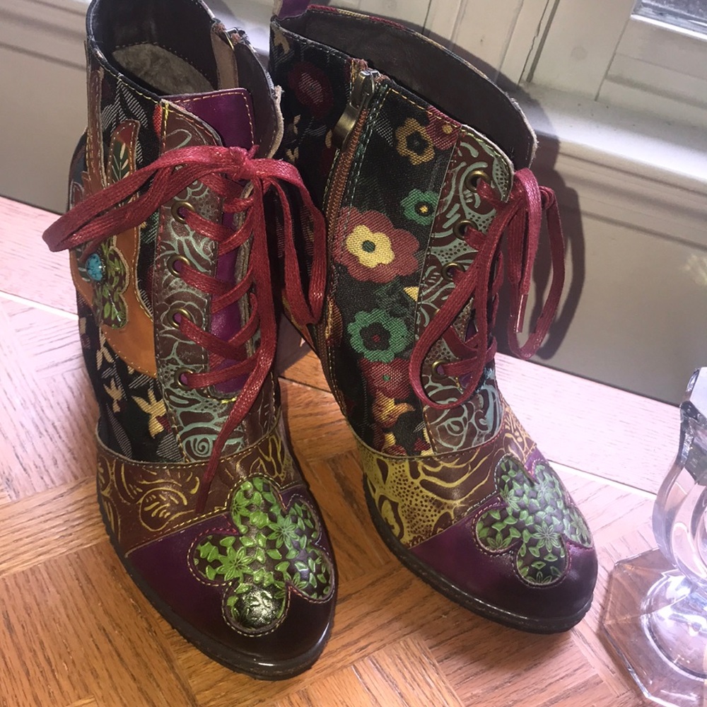 39 Style Floral Design Bootie Shoes Size 9.5